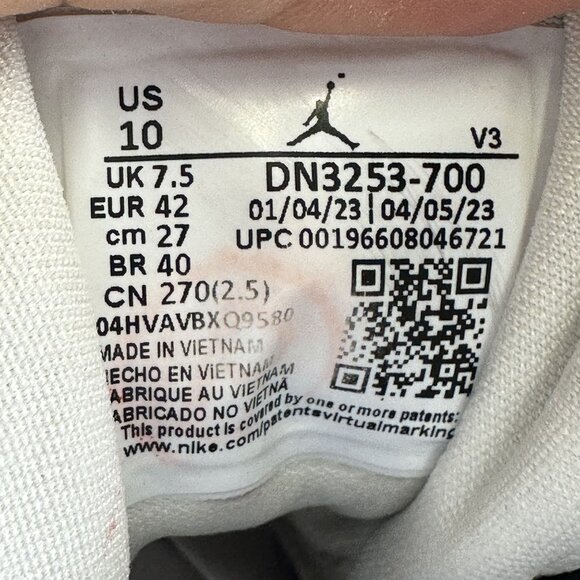 Air Jordan 1 Elevate Women's size 10 Team Gold Mid Top Shoes DN3253-700 - Picture 7 of 8